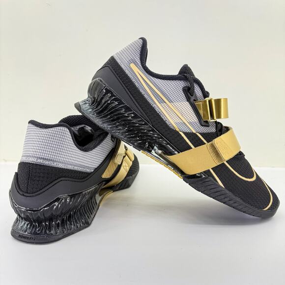 Nike Black and Gold Athletic Shoes main image 6